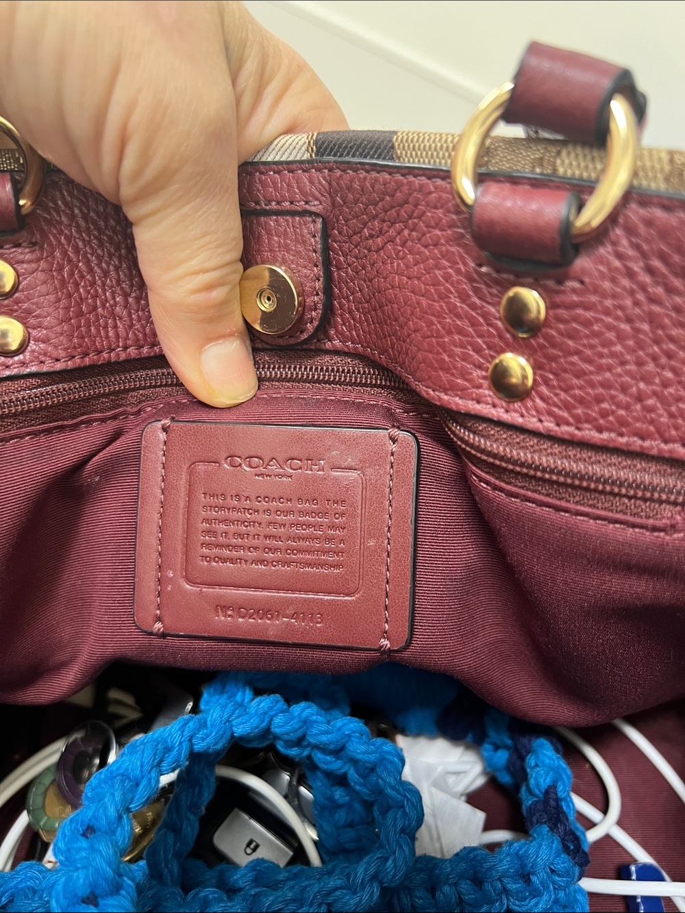 Coach Signature Tote with mustard patch and Brown Trim - Picture 3 of 11